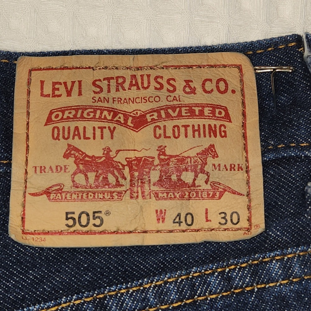 Vintage Levi's 505 Regular‎ Fit Jeans Men's W40 L30 Dark Wash Denim Pants - Picture 2 of 12